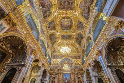 Conversano, il Monastero dei santi Cosma e Damiano: trionfo del pi� fastoso barocco